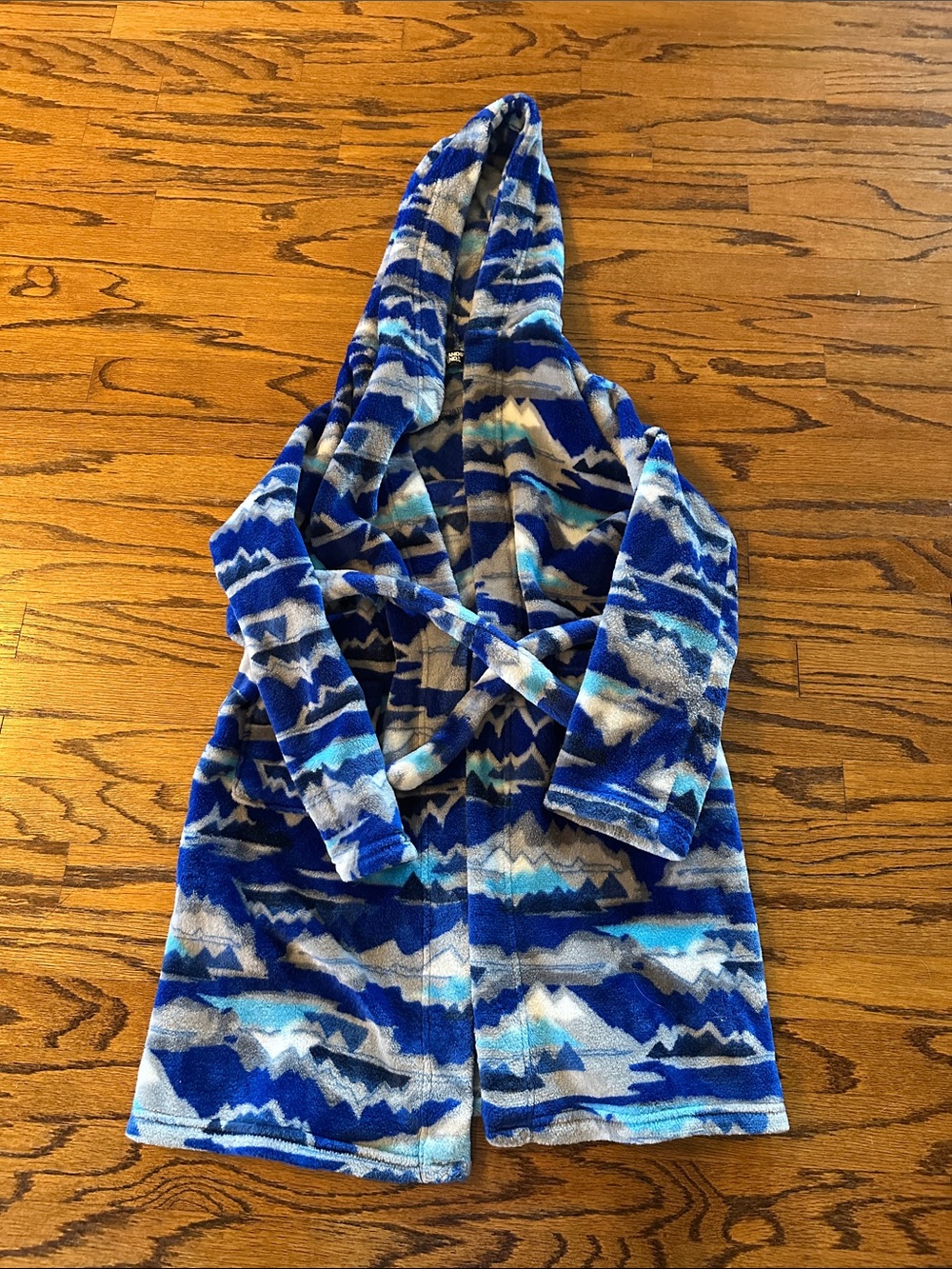 Lands’ End boys fleece robe